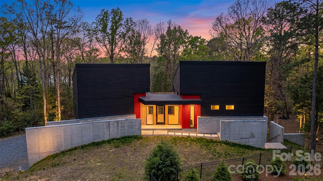 Image 41 of a home in .
