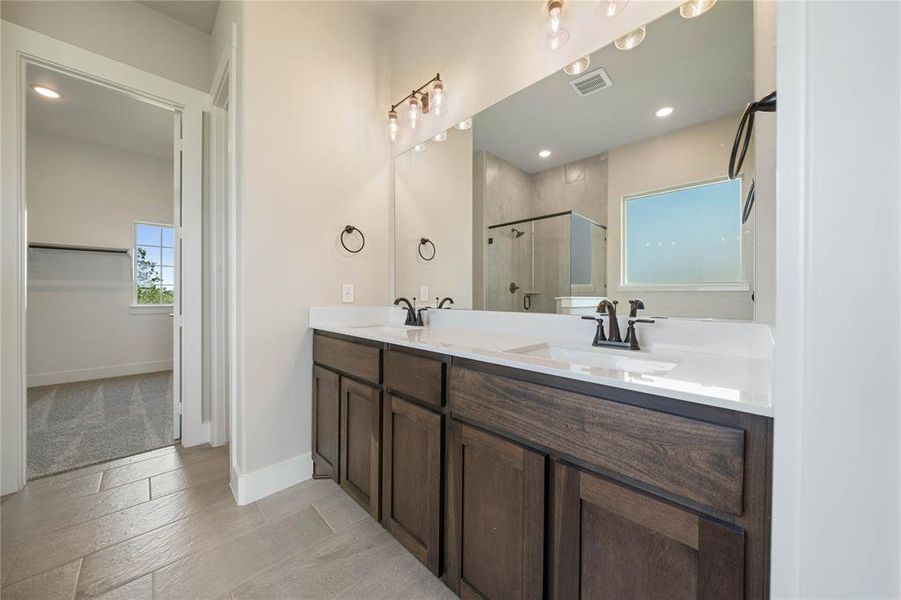 Furnished interior view inside a new home in Eagle Ridge Estates, Weatherford (Image 13). Furnished interior view inside a new home in Eagle Ridge Estates, Weatherford (Image 13).