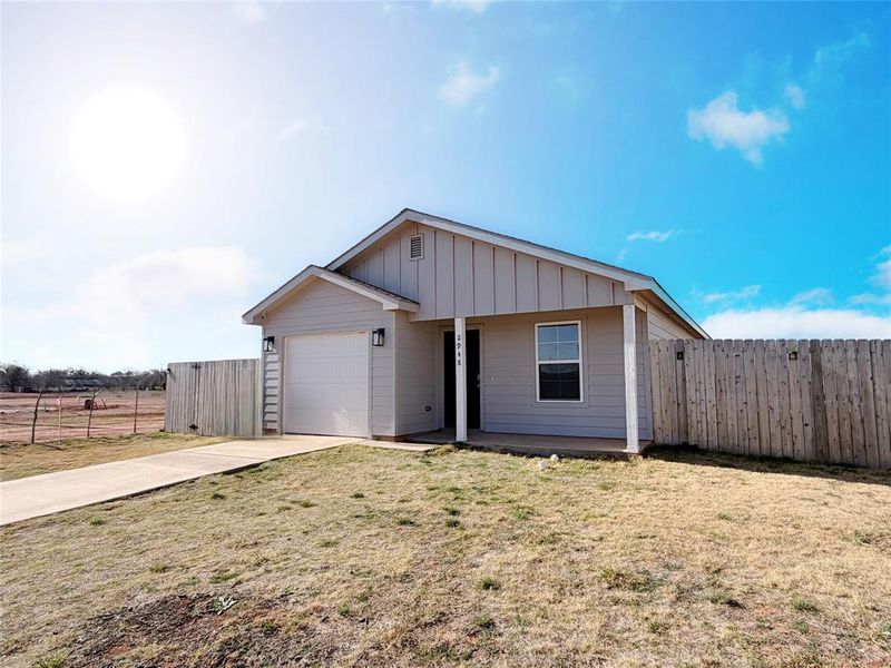Exterior details and patio area of a home in , Abilene (Image 3).
