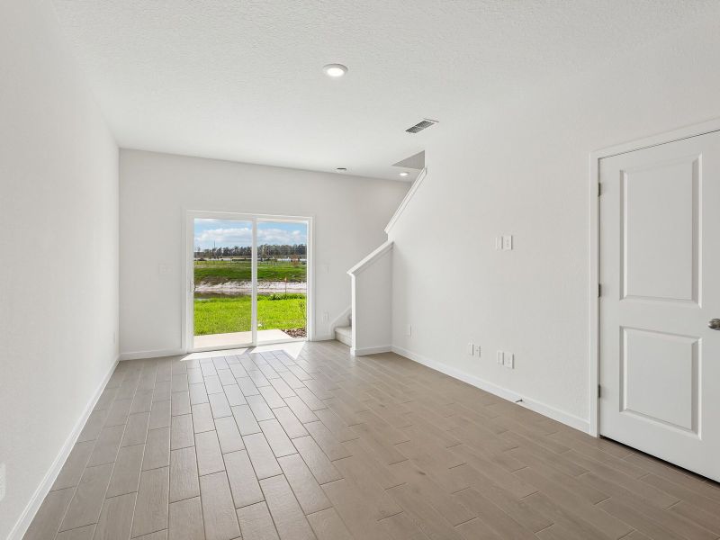 Spacious, unfurnished interior of a new home in The District at Oakleaf - The Commons, Middleburg (Image 9).
