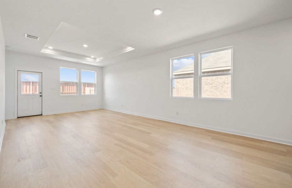 Spacious, unfurnished interior of a new home in Sunfield, Buda (Image 18). Spacious, unfurnished interior of a new home in Sunfield, Buda (Image 18).