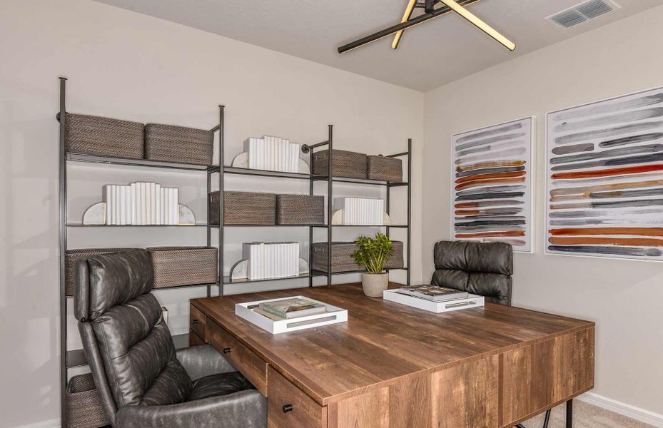 Flex room, perfect space for a home office