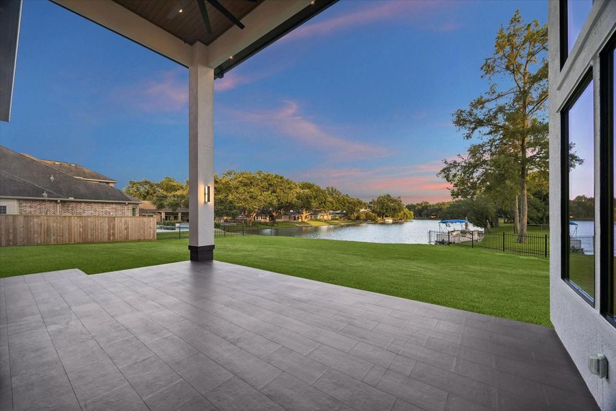 Exterior details and patio area of a home in , Sugar Land (Image 31).