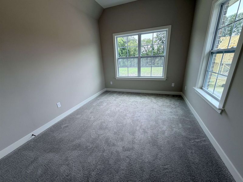 Spacious, unfurnished interior of a new home in Lockwood, Collierville (Image 34).