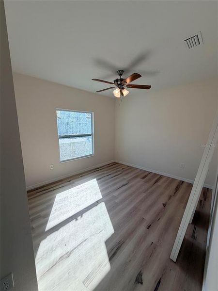 Spacious, unfurnished interior of a new home in , Port Charlotte (Image 14).