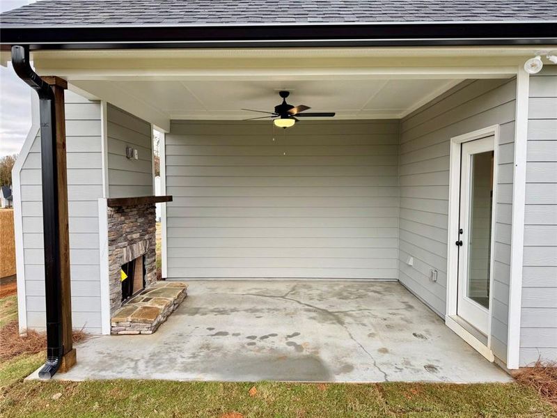 Exterior details and patio area of a home in , Lula (Image 19).