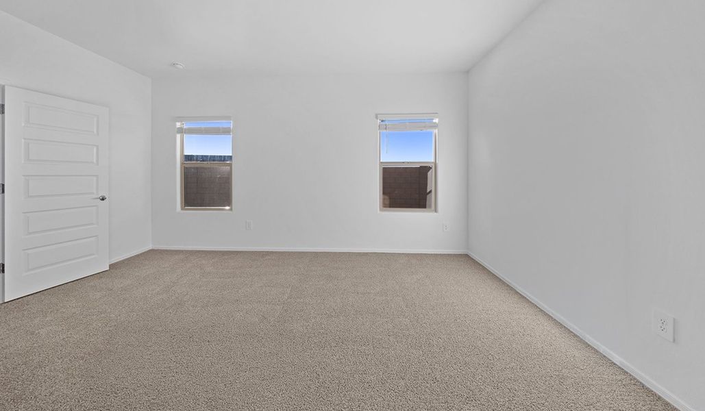 Representative unfurnished interior of a home built from the Lakeway - H40L by D.R. Horton in Sycamore Vista, Vail (Image 34).