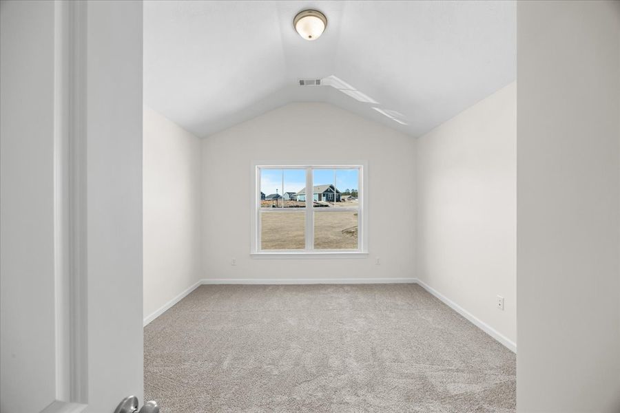 Spacious, unfurnished interior of a new home in Tillery Park, Grovetown (Image 25).