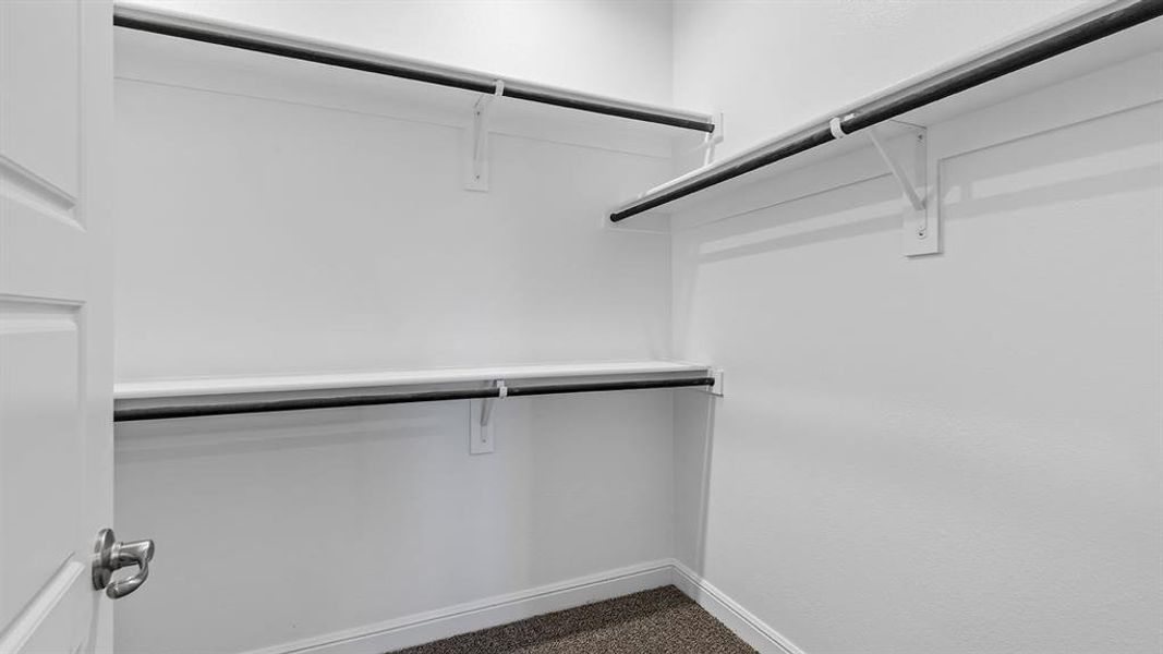 Spacious, unfurnished interior of a new home in Sandstone Estates, Granbury (Image 23).