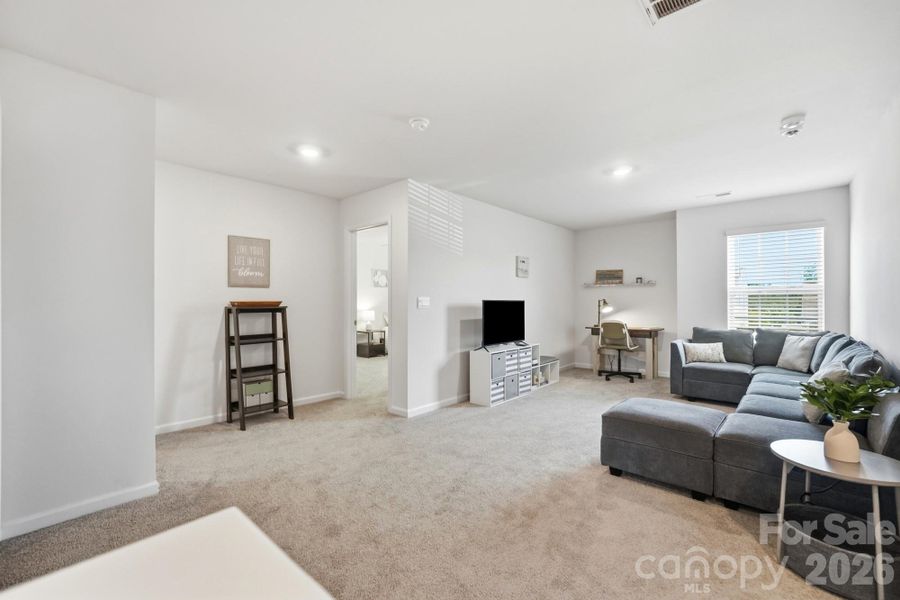 Thoughtfully designed spaces flow seamlessly throughout the main level. Thoughtfully designed spaces flow seamlessly throughout the main level.