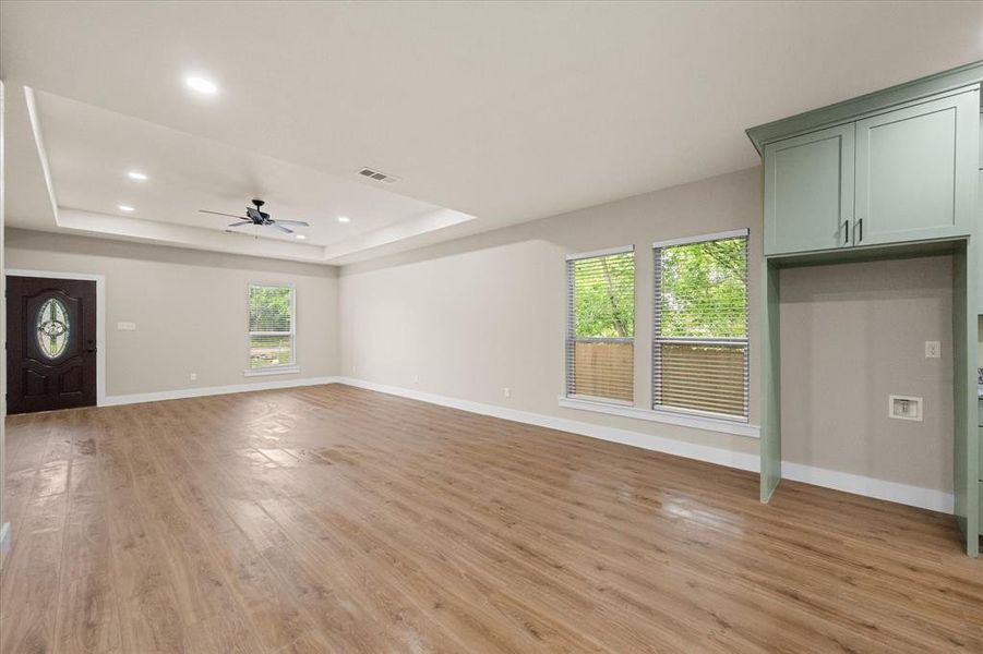 Spacious, unfurnished interior of a new home in , Corsicana (Image 25).