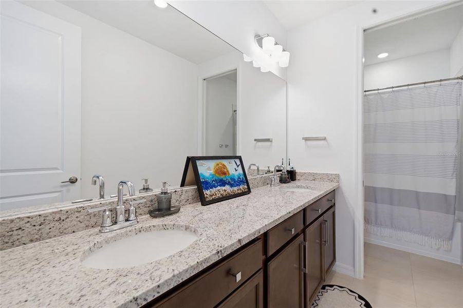 Furnished interior view inside a new home in , Bradenton (Image 27).