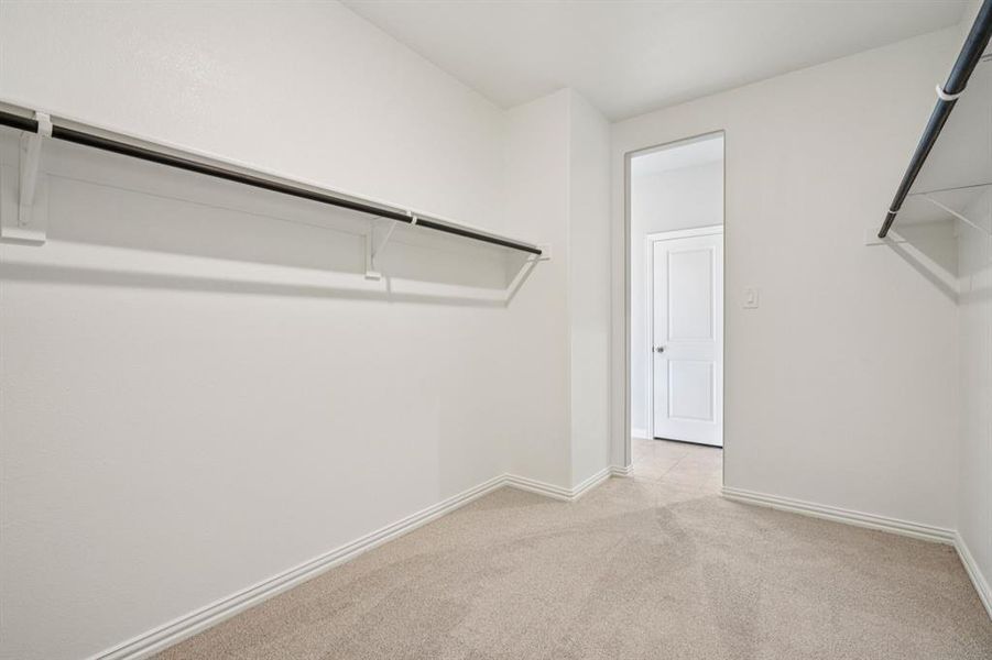 Spacious, unfurnished interior of a new home in , Princeton (Image 31).