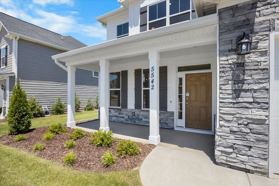 Exterior details and patio area of a home in Tillery Park, Grovetown (Image 4).