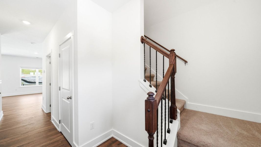 Spacious, unfurnished interior of a new home in Cherokee Crossing, Kodak (Image 13). Spacious, unfurnished interior of a new home in Cherokee Crossing, Kodak (Image 13).