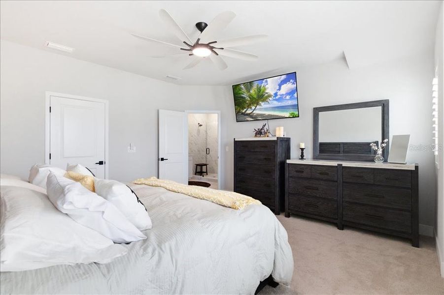 Furnished interior view inside a new home in , Sarasota (Image 16).
