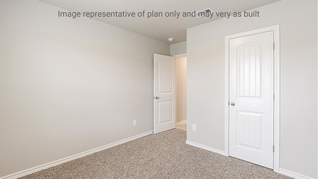 Spacious, unfurnished interior of a new home in London Towne, Corpus Christi (Image 17).