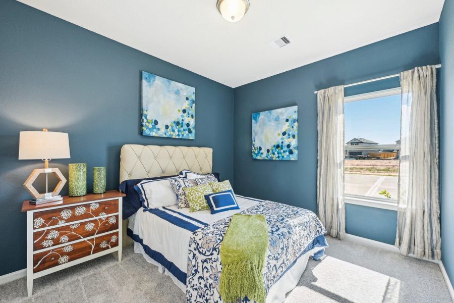 Oakshire II- Bed 3. Sample image for illustration; upgrades, options, and colors may vary. Oakshire II- Bed 3. Sample image for illustration; upgrades, options, and colors may vary.