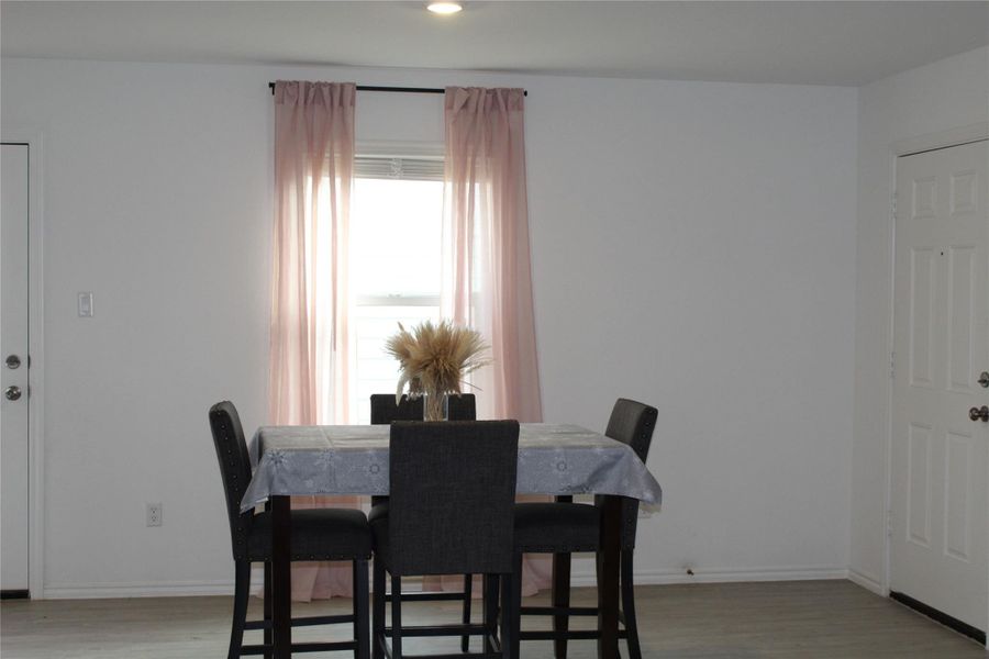 Furnished interior view inside a new home in Cielo Gardens: Belmar Collection, Jarrell (Image 13).