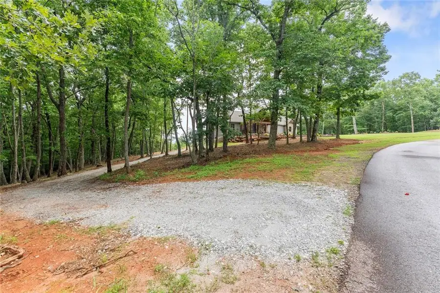 Natural landscape and outdoor views near  in Cleveland (Image 69).