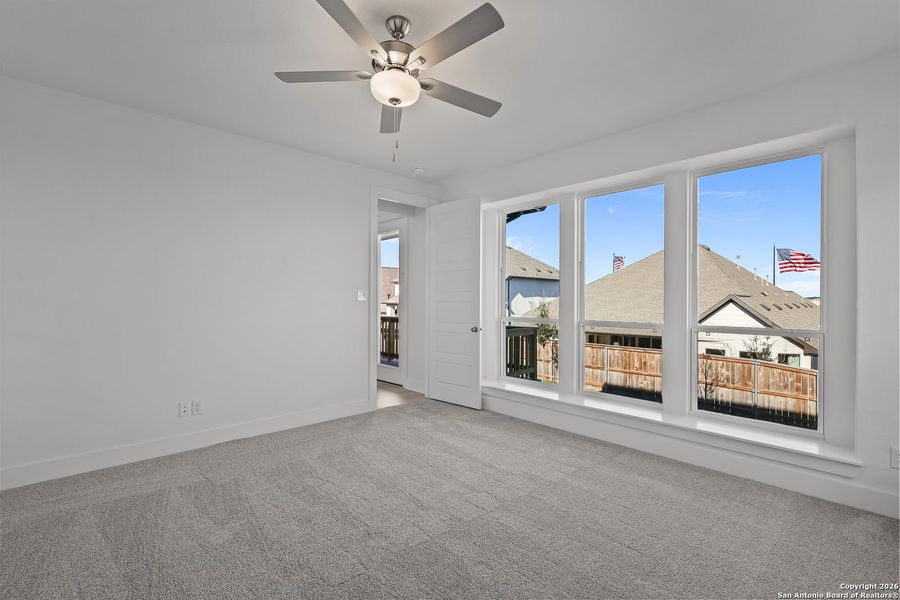 Spacious, unfurnished interior of a new home in Mayfair 50', New Braunfels (Image 22).