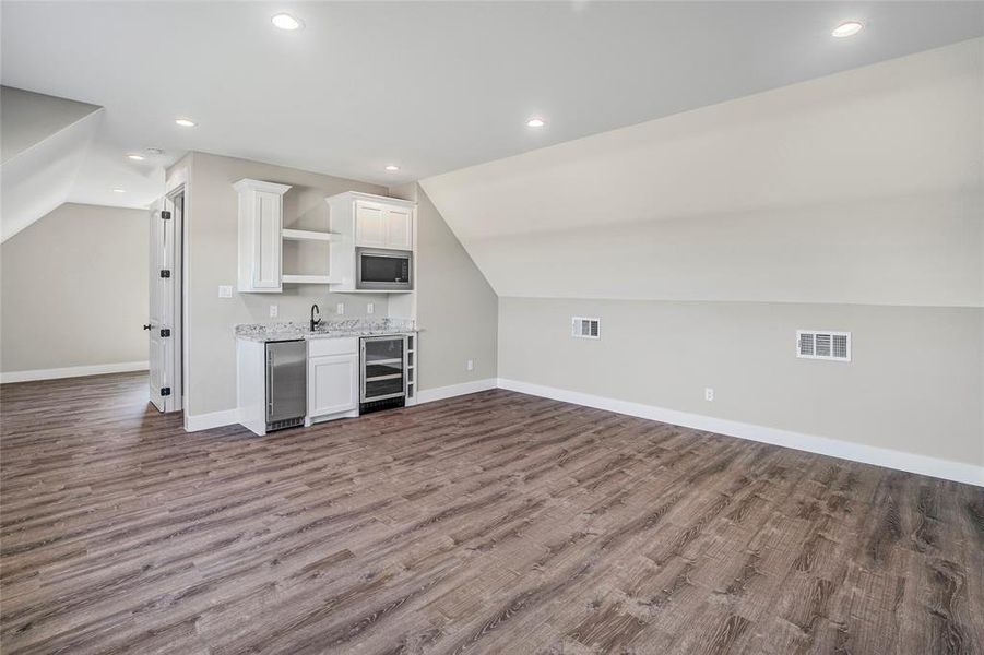 Spacious, unfurnished interior of a new home in , Wills Point (Image 14).