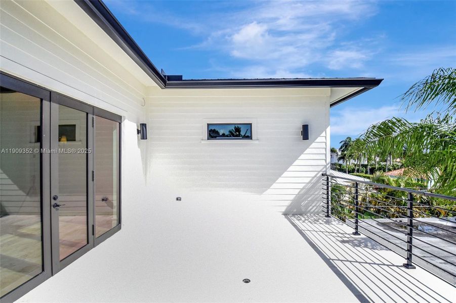 Exterior details and patio area of a home in , West Palm Beach (Image 18).