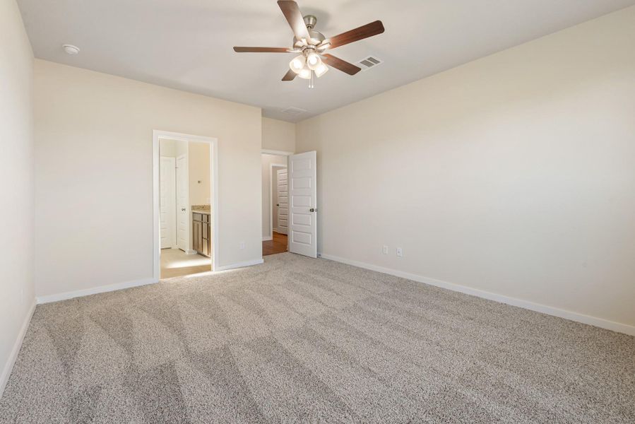 Spacious, unfurnished interior of a new home in , Brenham (Image 23). Spacious, unfurnished interior of a new home in , Brenham (Image 23).