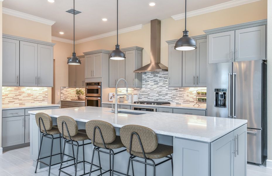 Large Kitchen with Island