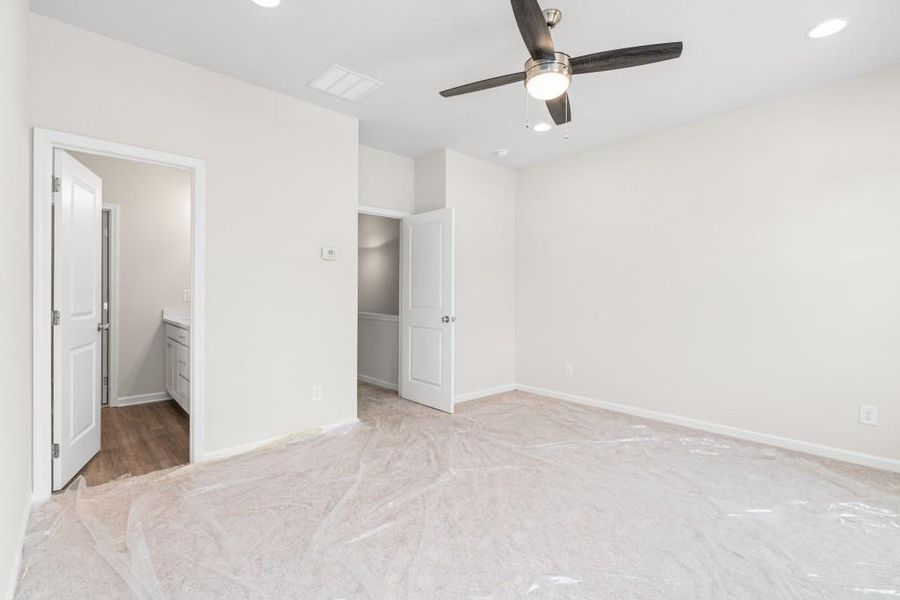 Spacious, unfurnished interior of a new home in Harmony, Auburn (Image 26).