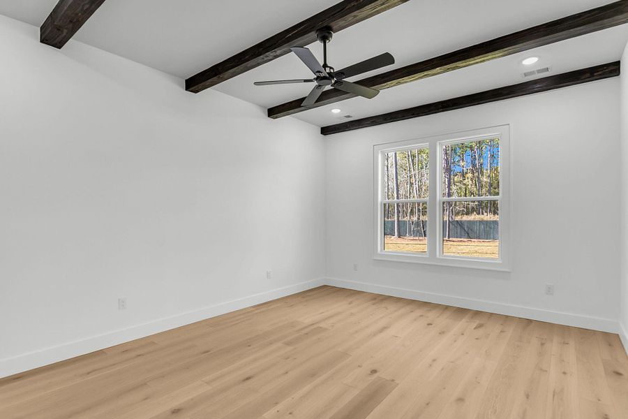 Spacious, unfurnished interior of a new home in , Summerville (Image 53).