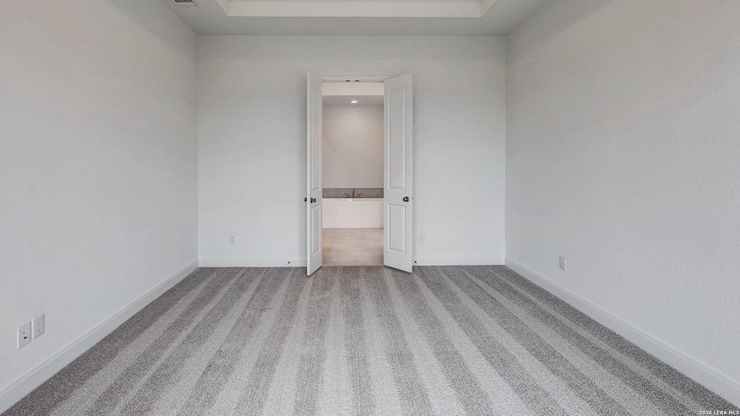 Spacious, unfurnished interior of a new home in Kallison Ranch, San Antonio (Image 26).
