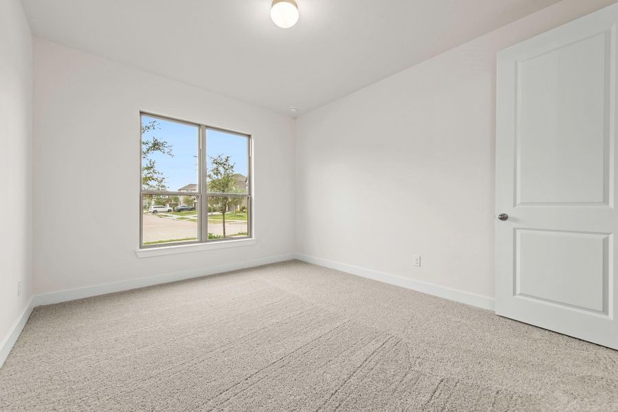 Spacious, unfurnished interior of a new home in Candela – 60', Richmond (Image 19).