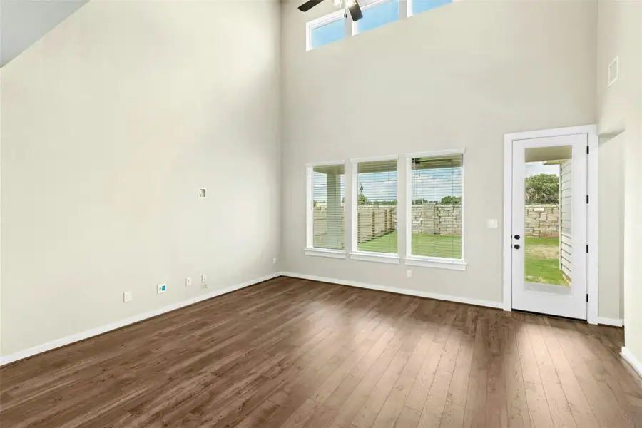 Spacious, unfurnished interior of a new home in East View Farms, Georgetown (Image 30).
