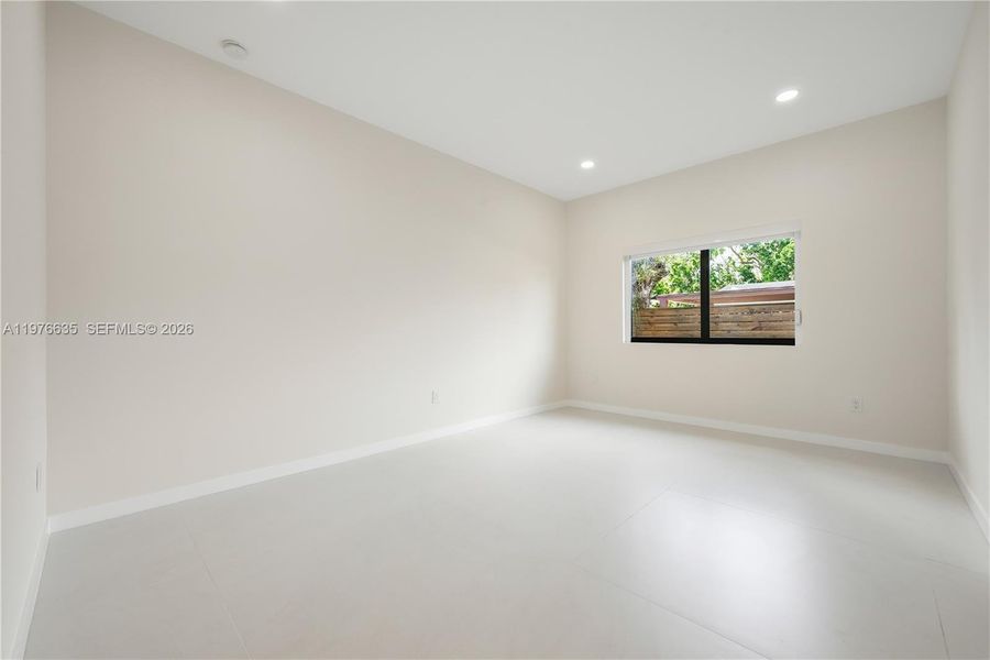 Spacious, unfurnished interior of a new home in , Miami (Image 22).