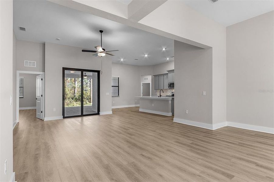 Image 8 of a home in Lake Gallagher Estates.