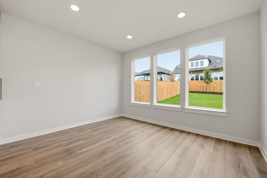 Spacious, unfurnished interior of a new home in Heritage, Dripping Springs (Image 31).