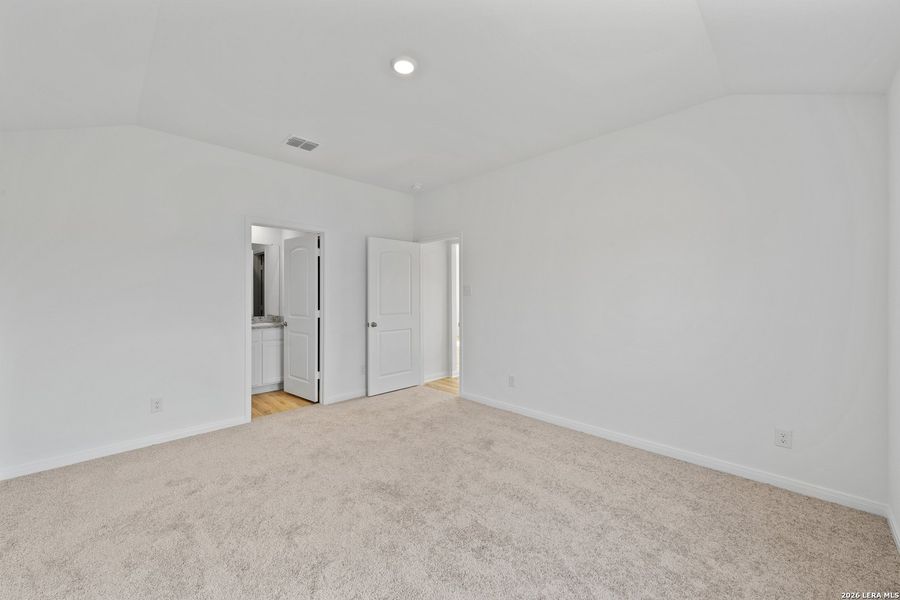 Spacious, unfurnished interior of a new home in Preserve at Medina, Von Ormy (Image 16).
