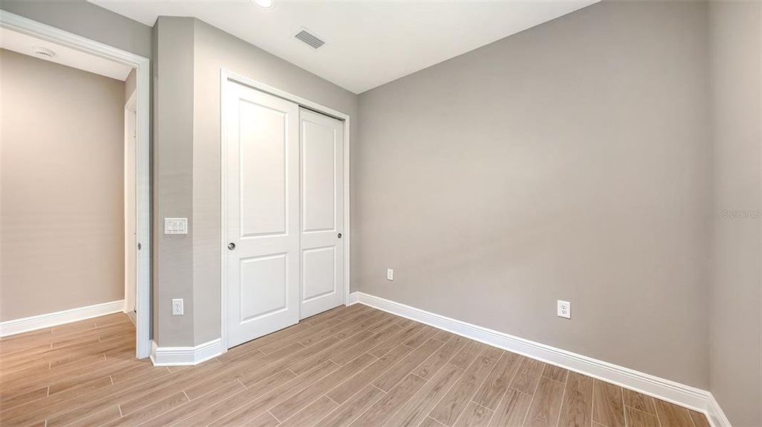 Spacious, unfurnished interior of a new home in Palmera, Venice (Image 28). Spacious, unfurnished interior of a new home in Palmera, Venice (Image 28).