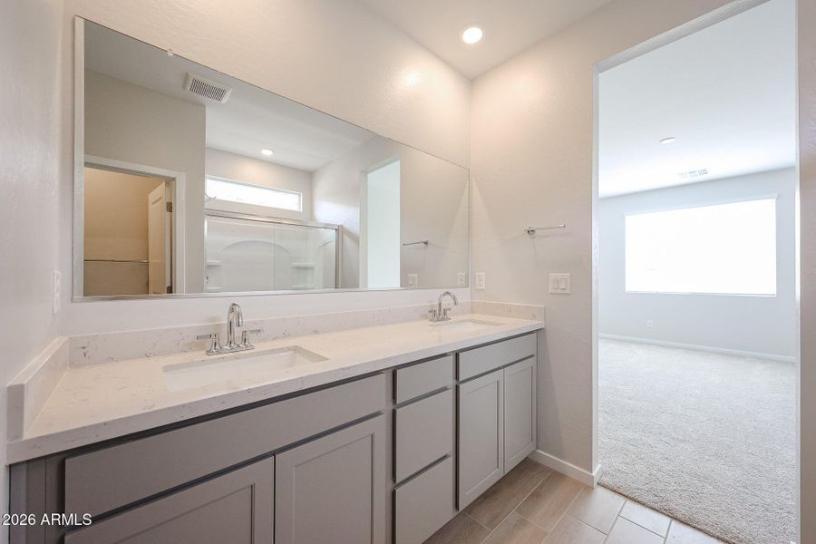 35_Lakes-RED_Erie_New-Construction_Maric
