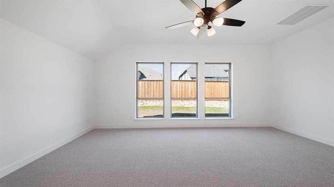 Spacious, unfurnished interior of a new home in Ventana, Fort Worth (Image 19).
