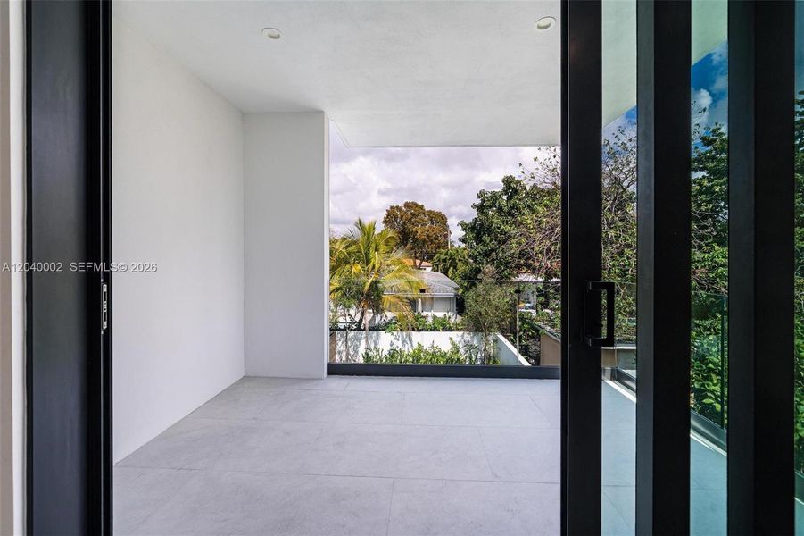 Exterior details and patio area of a home in , Miami (Image 29).