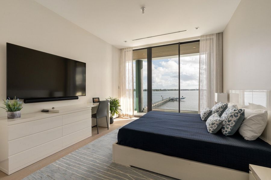 5211 Pennock Point Road