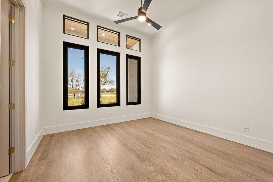Spacious, unfurnished interior of a new home in Fleming Pointe, Fort Worth (Image 45).