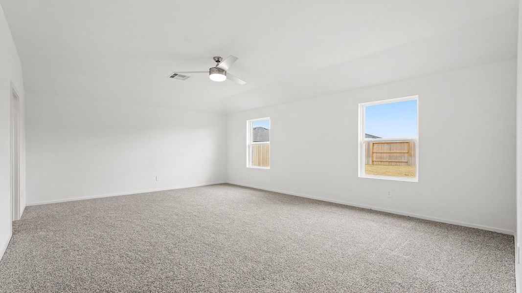 Spacious, unfurnished interior of a new home in Sunterra, Katy (Image 20).