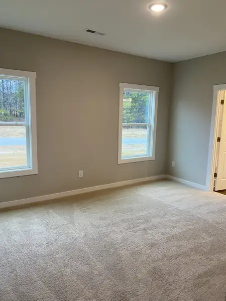 Representative unfurnished interior of a home built from the Elkwood by Foundation Home Builders LLC in Pinnix Loop, Burlington (Image 18).