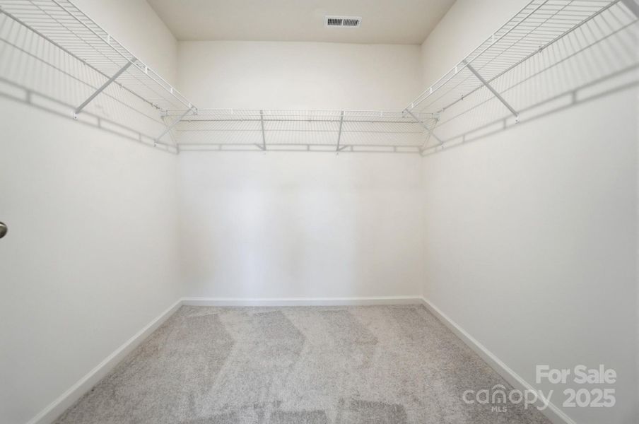 Spacious, unfurnished interior of a new home in Wilson Creek, Indian Land (Image 29).