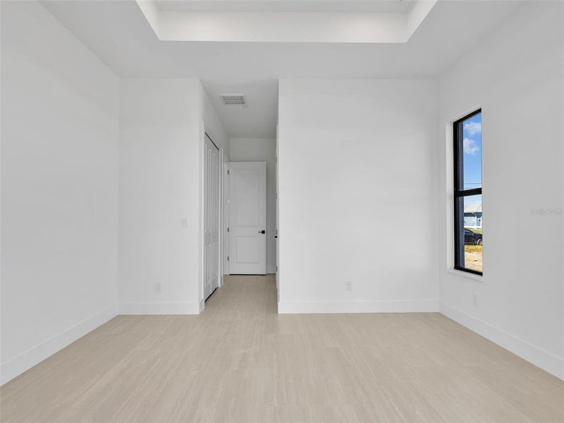 Spacious, unfurnished interior of a new home in , Cape Coral (Image 28). Spacious, unfurnished interior of a new home in , Cape Coral (Image 28).