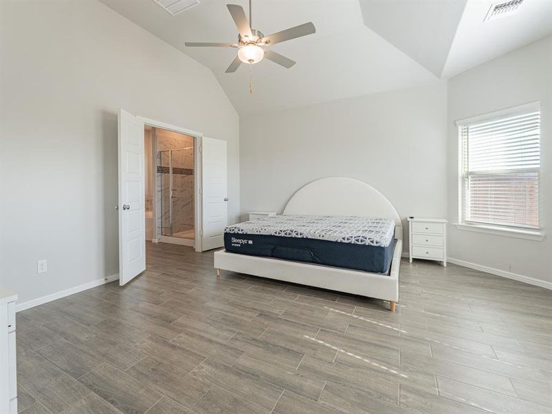 Furnished interior view inside a new home in , Fort Worth (Image 19).