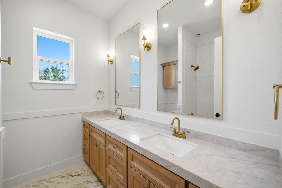 Bathroom 2 Bathroom 2